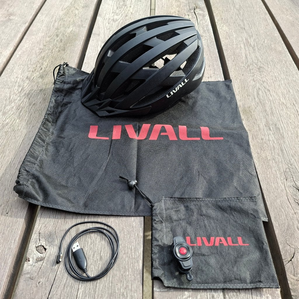 Livall Bling MT1 Neo Fietshelm L Slimme handsfree functies, Gebruikt, Livall, Ophalen of Verzenden, L