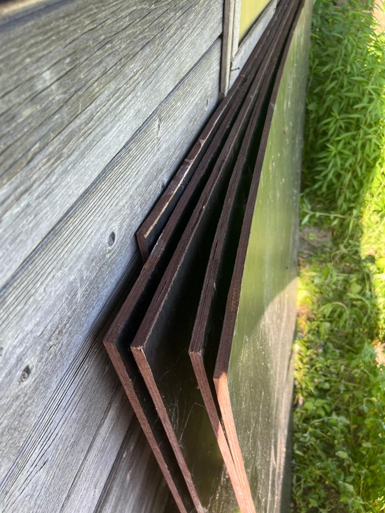 5 zwarte betonplex platen 250 x 125 cm 12 mm, Bricolage & Construction, Bois & Planches, Planche, 250 à 300 cm, Comme neuf, Autres essences de bois