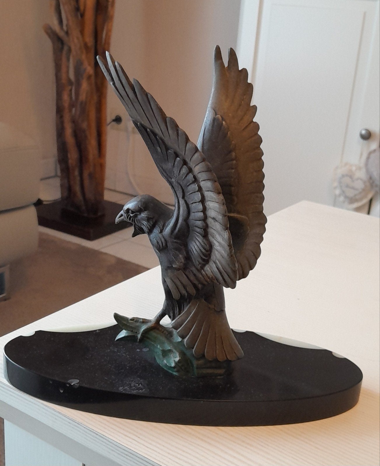 tres joli oiseau en bronze, Enlèvement, Bronze