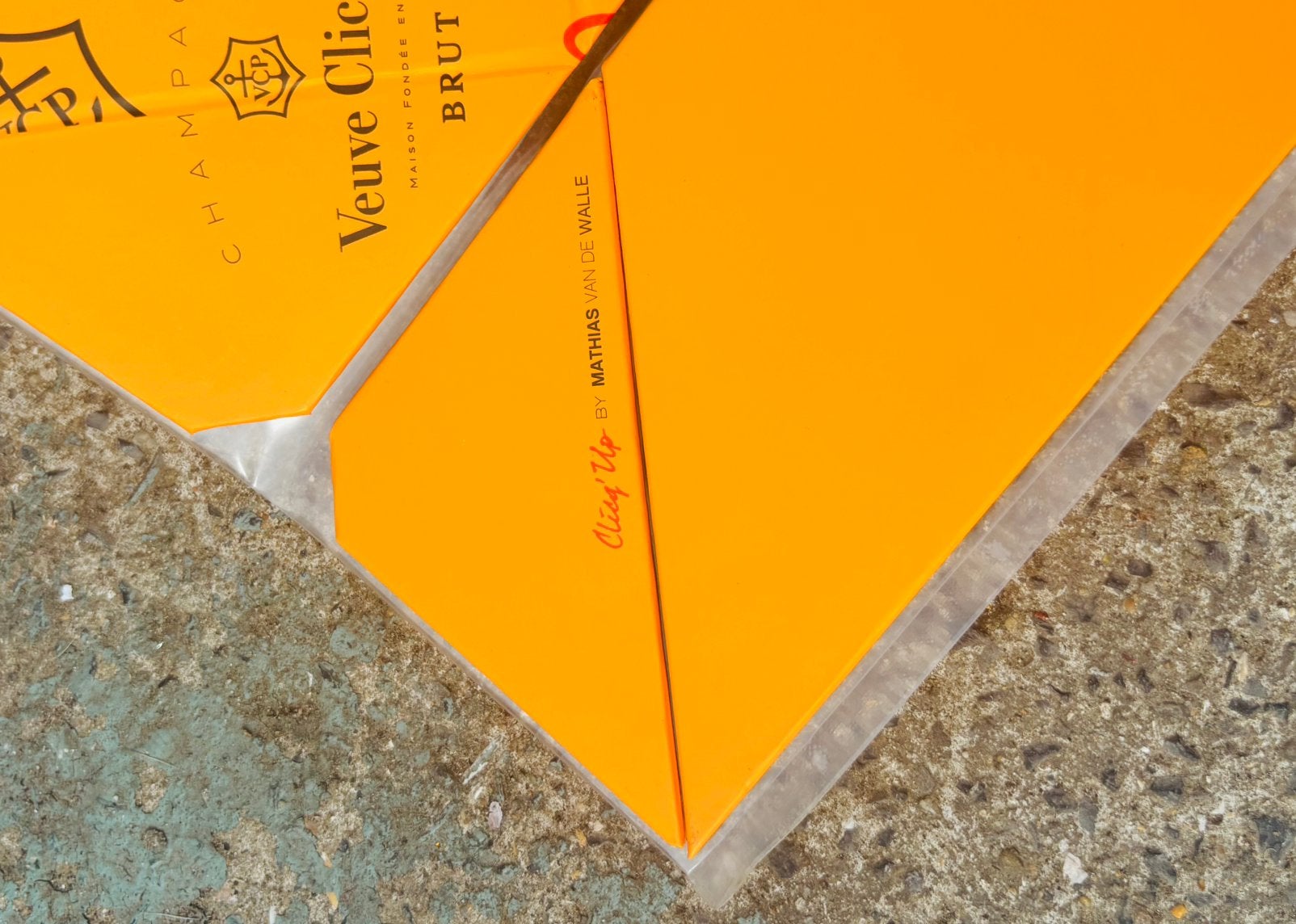 Seau à glace en origami Veuve Clicquot, Collections, Marques & Objets publicitaires, Enlèvement ou Envoi, Comme neuf, Ustensile