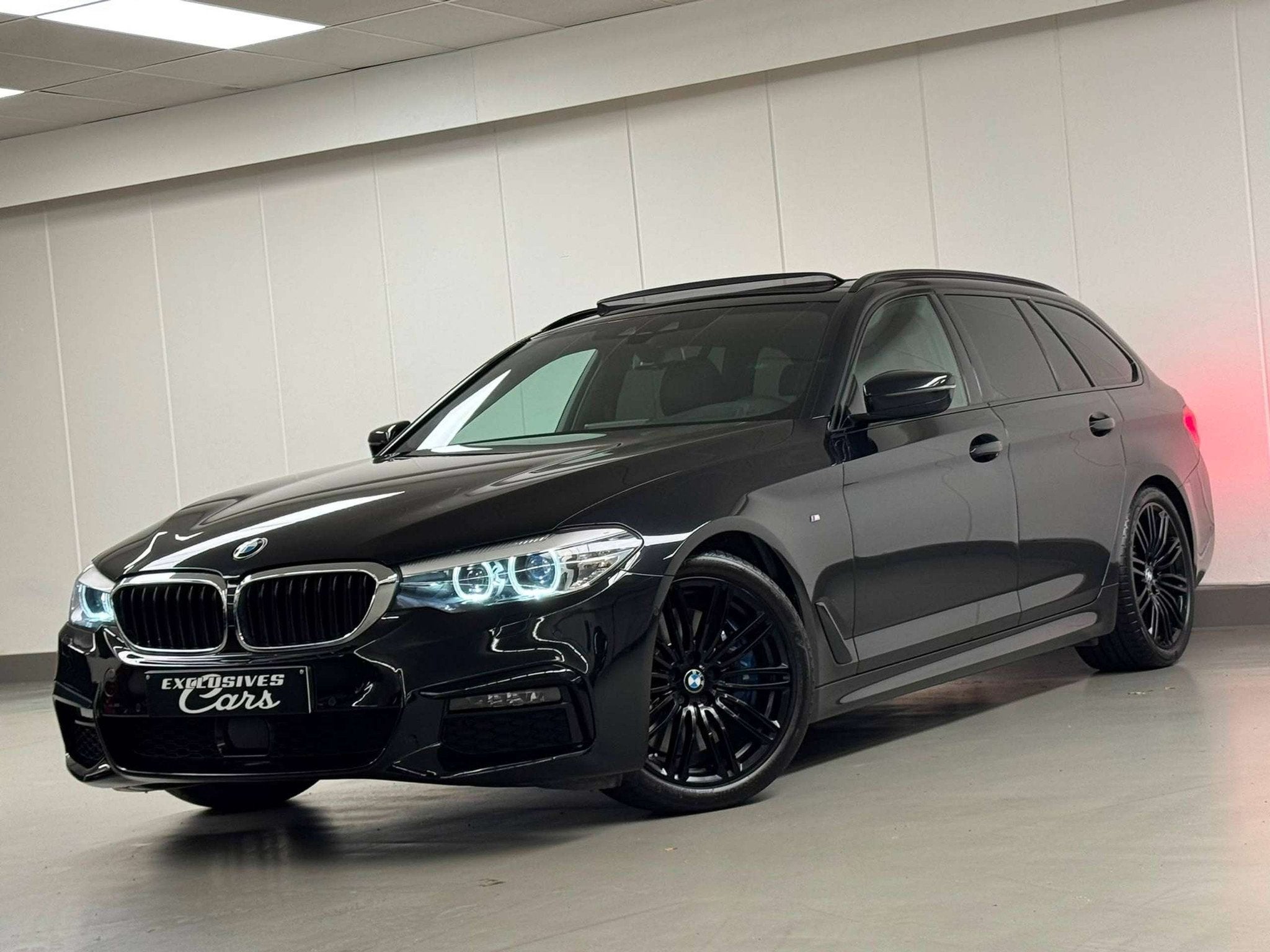 BMW 5 Serie 540 IAS TOURING X-DRIVE PANO HEAD UP CAMERA GPS, Autos, Euro 6, Entreprise, 5 portes, 6 cylindres