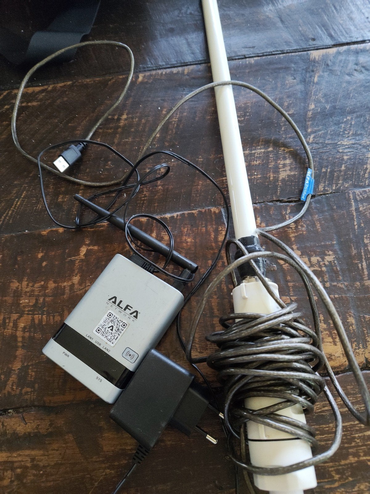 alfa camp 2 wifi extender voor caravan en mobilhome, Télécoms, Antennes & Mâts, Enlèvement, Utilisé