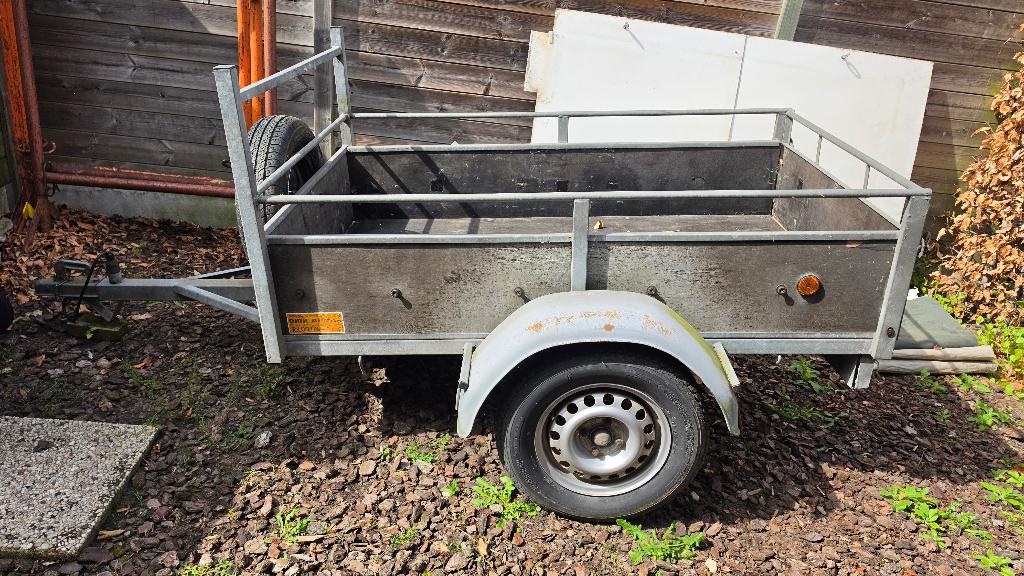 Aanhangwagen 750kg goede staat met oprijplaten en dekzeil, Auto diversen, Aanhangwagen-onderdelen, Zo goed als nieuw, Ophalen
