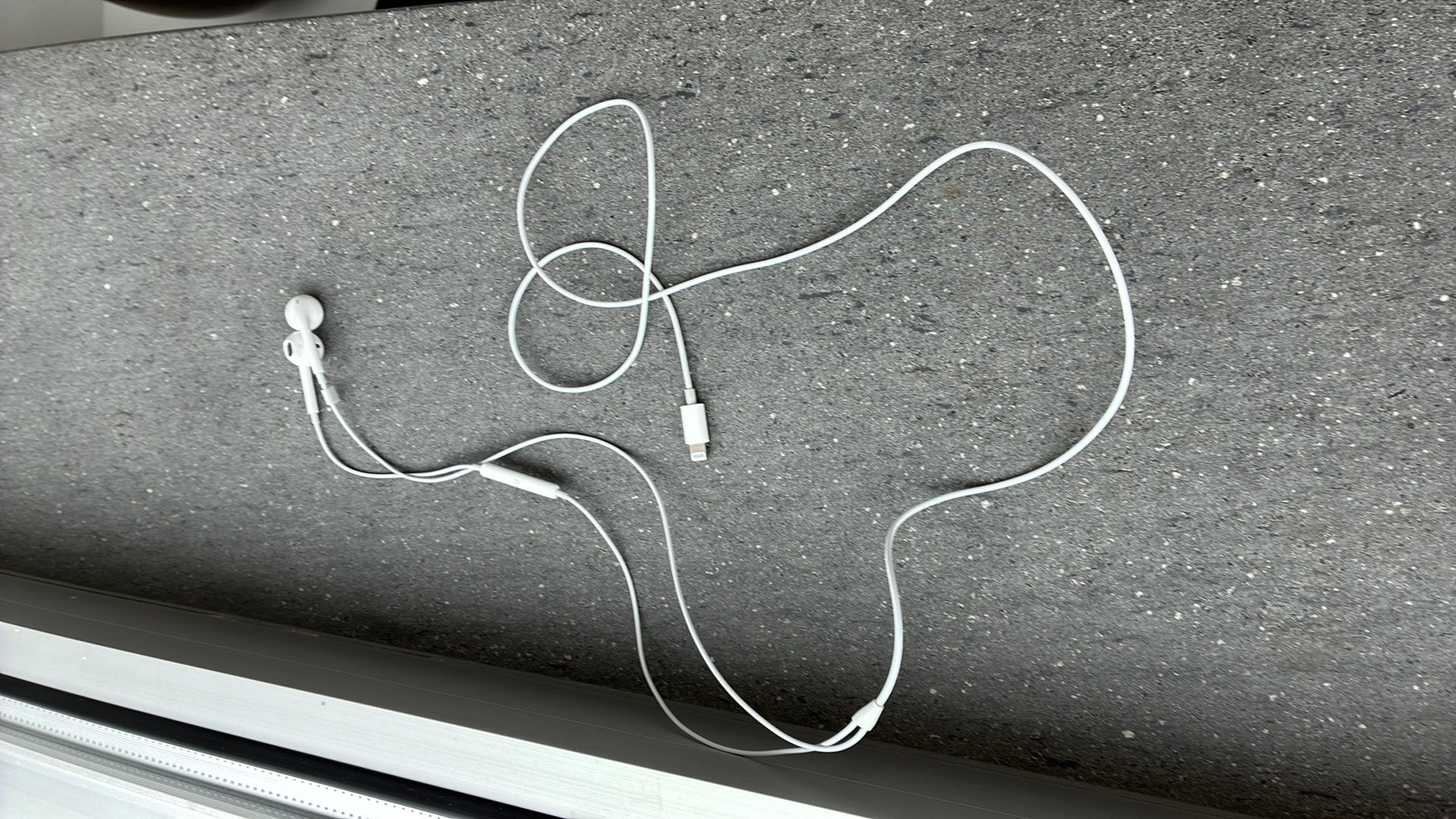 Écouteurs Apple Lightning, Enlèvement ou Envoi, Comme neuf