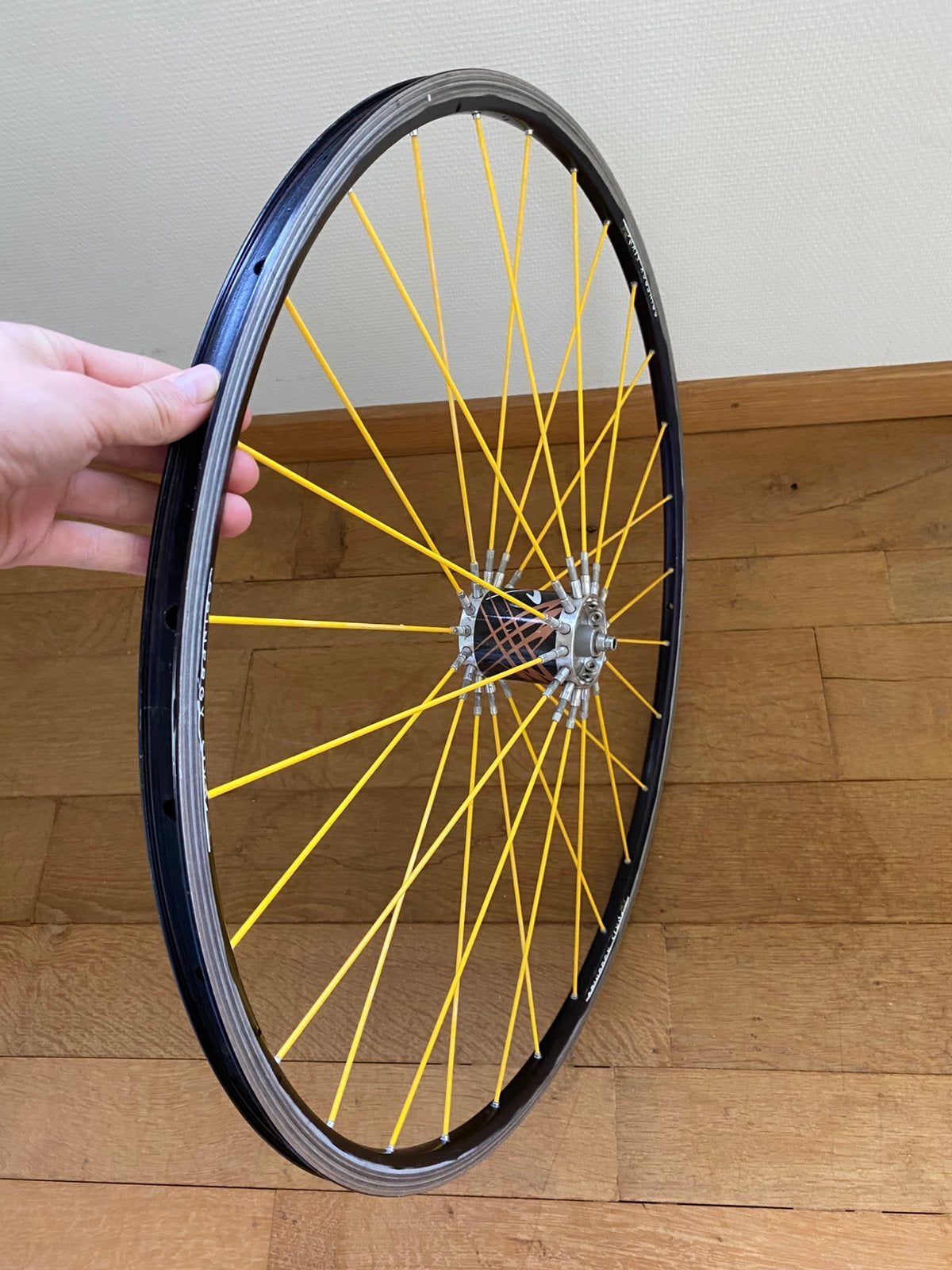 Roue à spinergy vintage, Vélos & Vélomoteurs, Enlèvement ou Envoi, Utilisé, Roue, Carbone