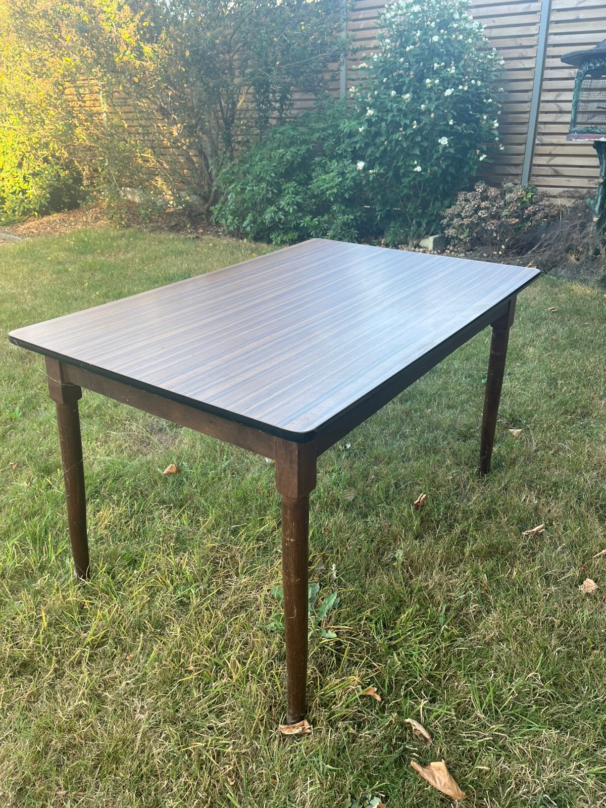Tafel vintage, Ophalen, Zo goed als nieuw