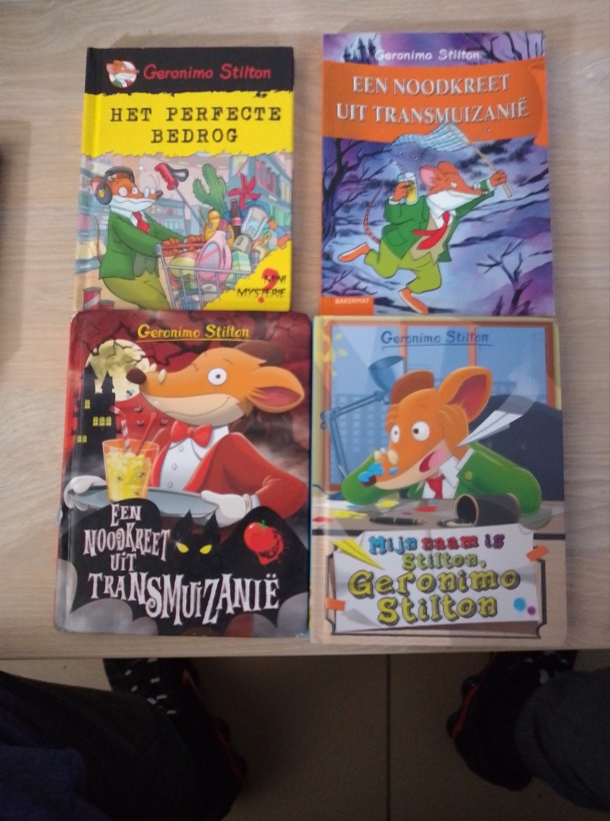 Leuk pakket van 4 Geronimo Stilton boeken (o.a. Deel 1 & 2), Ophalen, Zo goed als nieuw