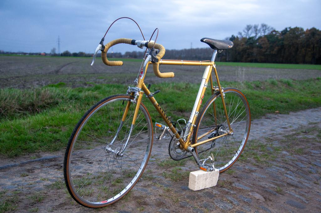 Peugeot course PR10L 1978 vintage koersfiets maat 60, Vélos & Vélomoteurs, Vélos | Ancêtres & Oldtimers, Frein sur jante, 59 cm ou plus