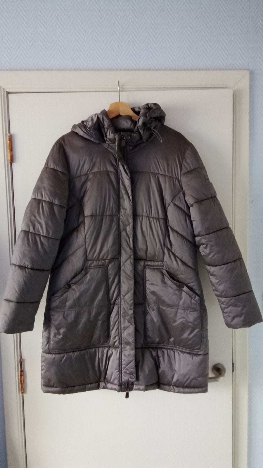 Toffe lange warme winterjas maat 42, Ophalen, Maat 42/44 (L)