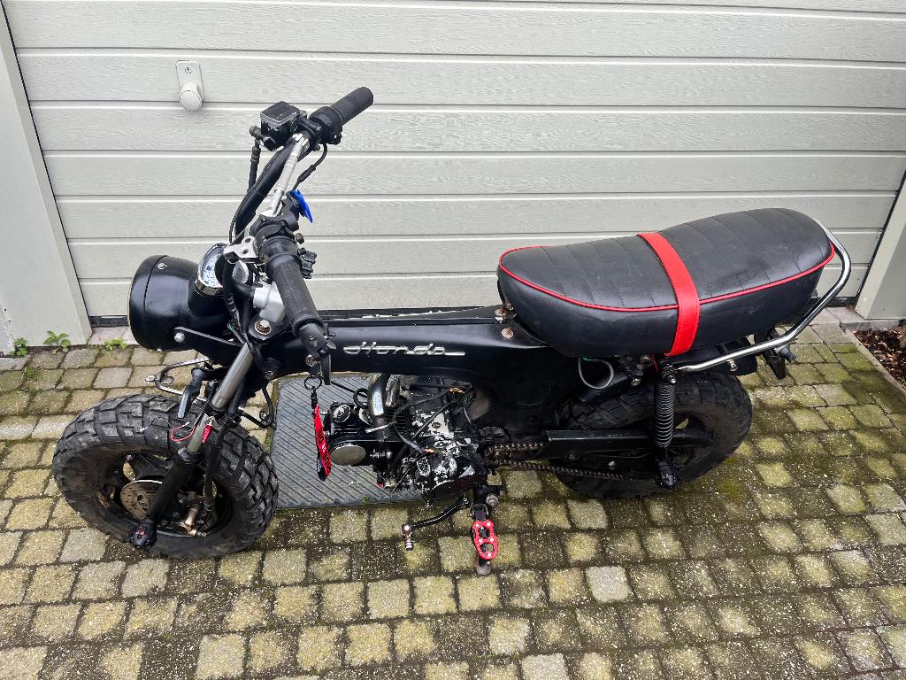 Honda Dax, Fietsen en Brommers, Ophalen, Gebruikt, Klasse A (25 km/u)