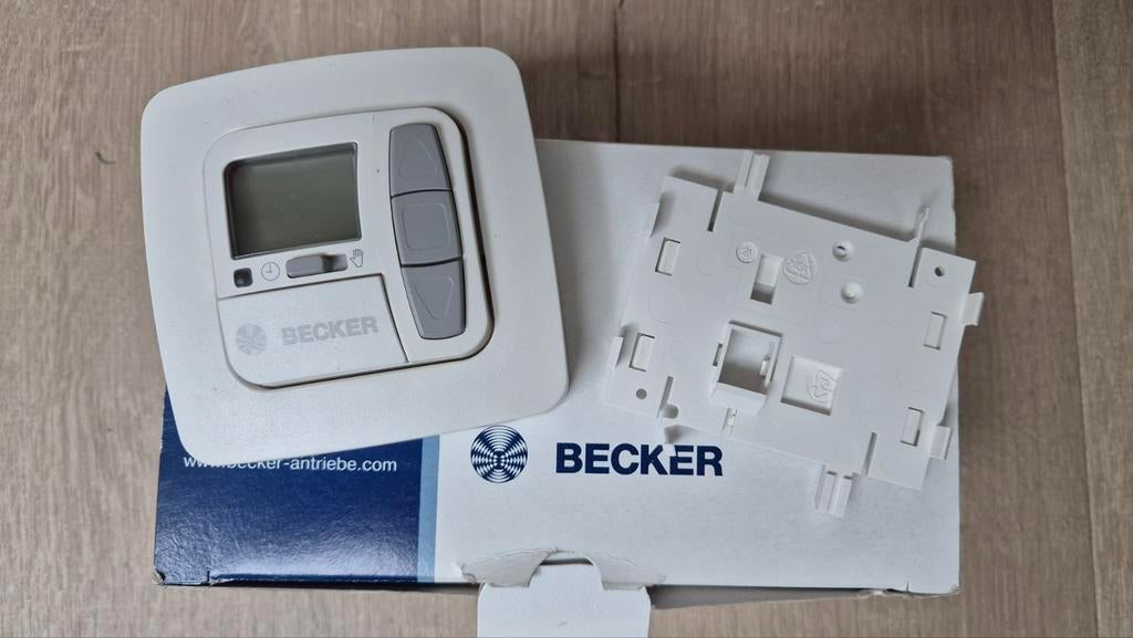 Becker TC511 weektimer en afstandsbediening voor rolluiken, Enlèvement ou Envoi