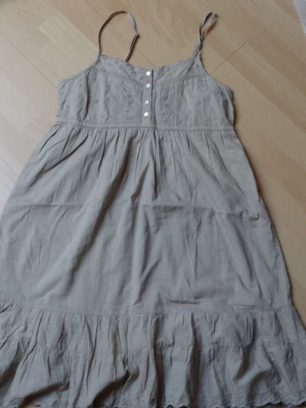 nieuwe jurk vero moda smal, Vero Moda, Beige, Nieuw, Ophalen of Verzenden
