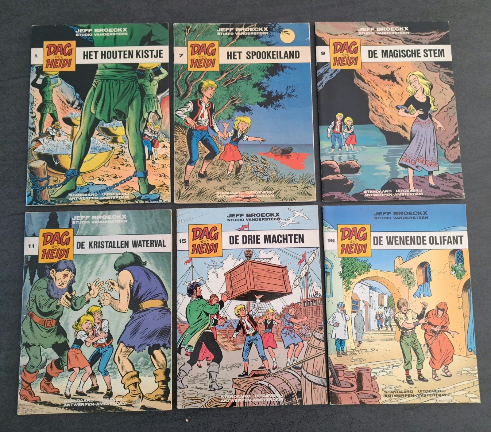 Lot strips: Dag en Heidi, Boeken, Ophalen of Verzenden, Zo goed als nieuw