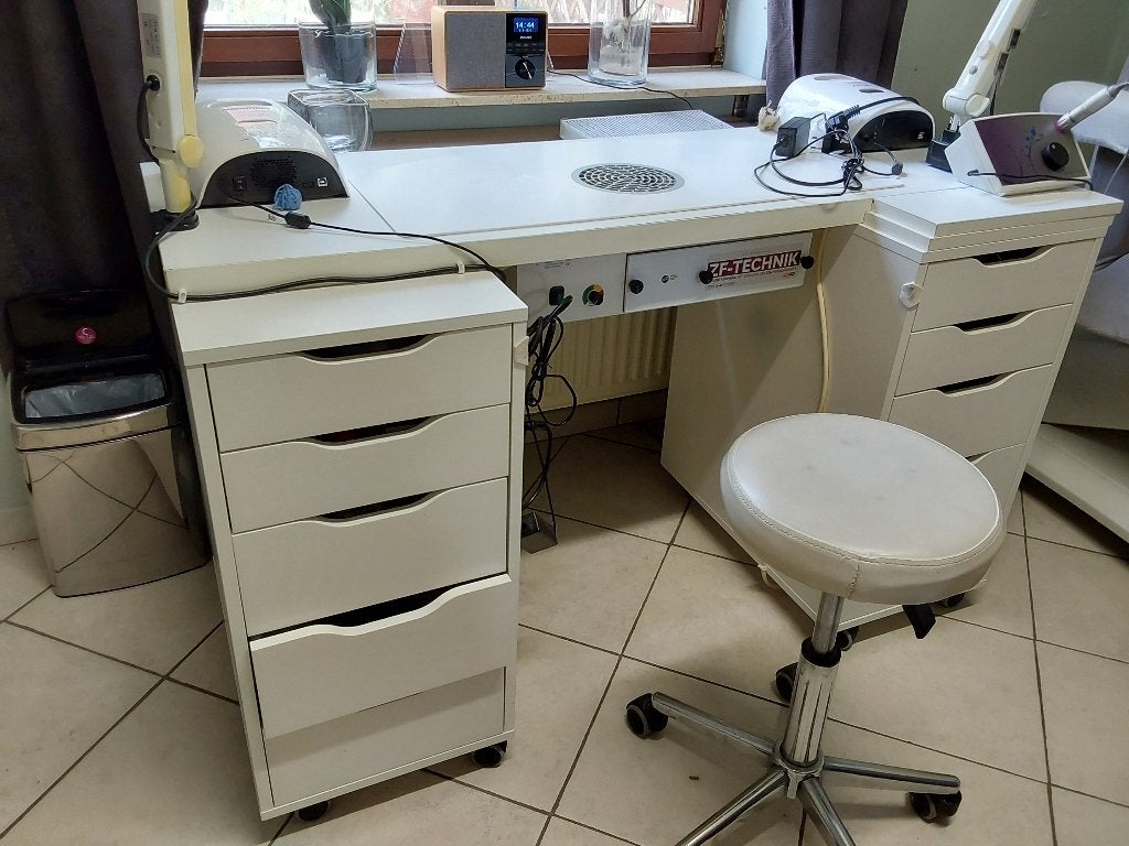 Manicure Tafel met afzuiging, Ophalen, Gebruikt, Hand- en Voetverzorging