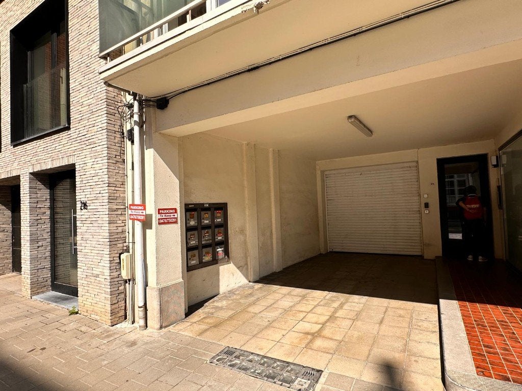 Autostaanplaats te koop in het centrum van Leuven!, Louvain