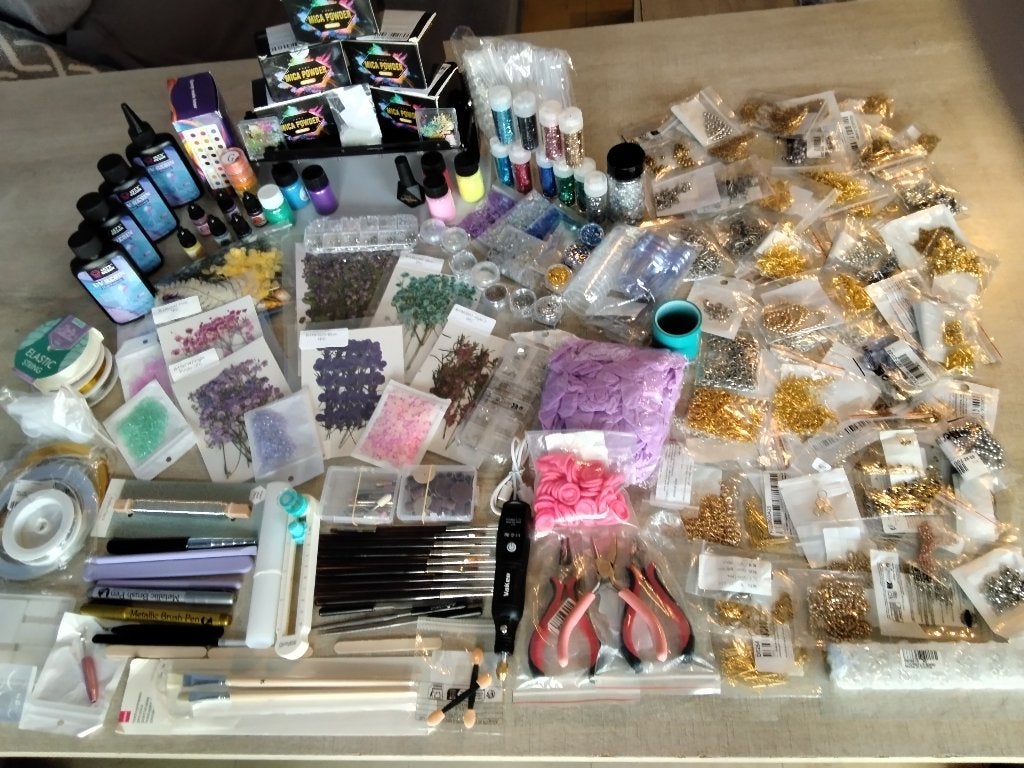 Énorme lot COMPLET résine UV & création bijoux – quasi neuf, Hobby en Vrije tijd, Knutselen, Verzenden, Handgemaakt, Zo goed als nieuw