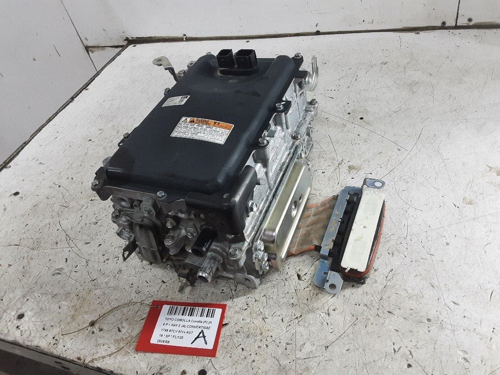 DIVERS DIVERS Toyota Corolla (E21 / EA1 / EH1) (G920047330), Kundenbetreuung@toyota.de, Toyota, Utilisé, Toyota-Allee 2
50858  Köln, DE