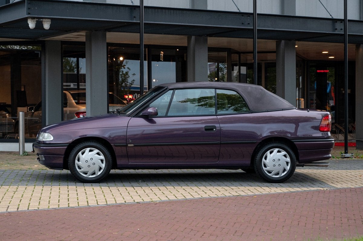 Opel Astra F 1.8i-16V Cabriolet, Achat, Entreprise, Cabriolet, Autres couleurs