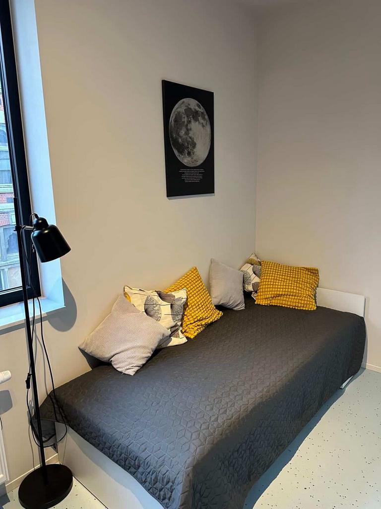 Kot te huur hartje Kortrijk, Immo, Appartements & Studios à louer, Province de Flandre-Occidentale, 20 à 35 m²