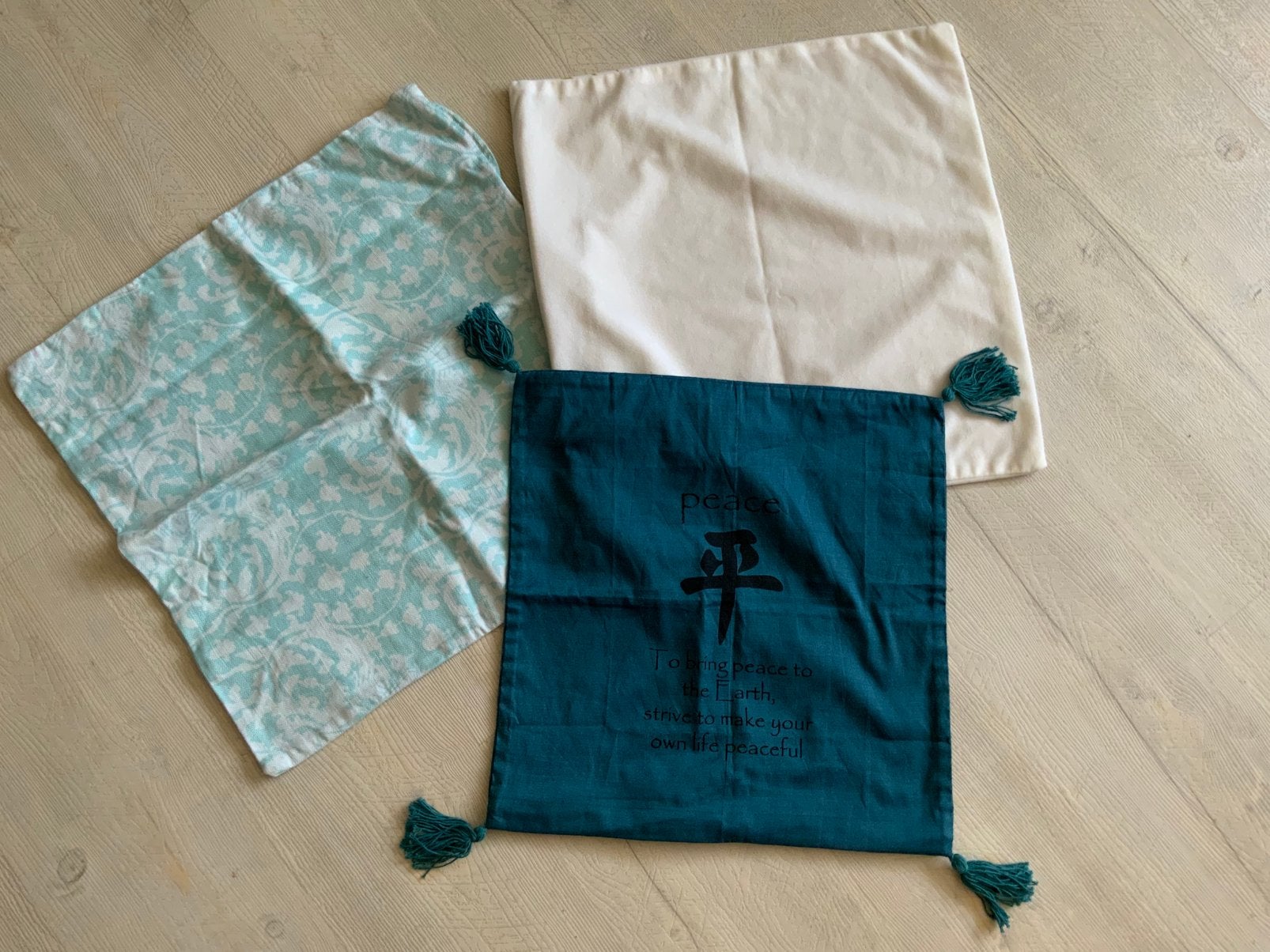 Lot de 3 housses de coussin pour les 3, Enlèvement, Utilisé