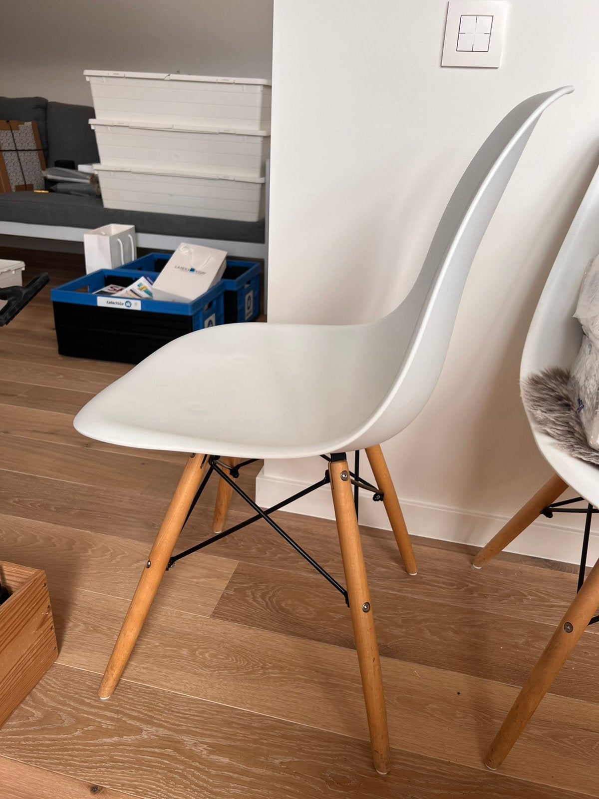 Stoel, Huis en Inrichting, Stoelen, Ophalen, Kunststof, Wit, Zo goed als nieuw