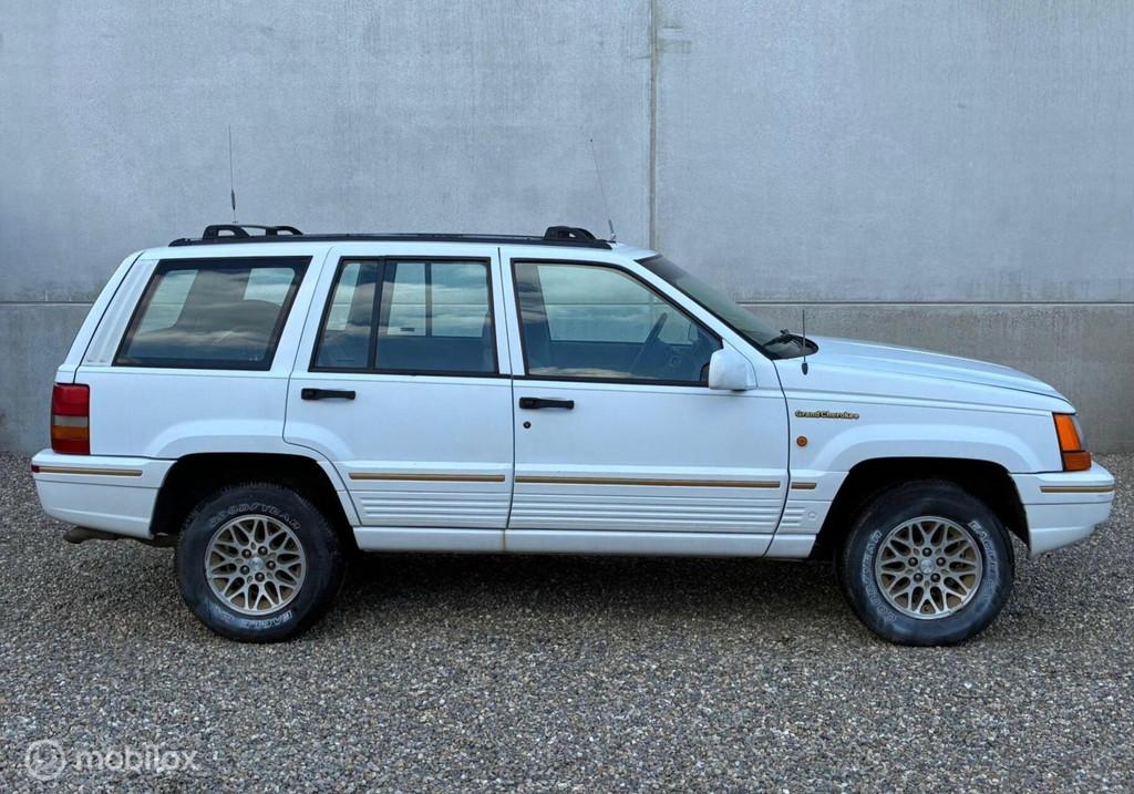 Jeep Grand Cherokee 4.0i 4 WD BARNFIND / SCHUURVONDST, Auto's, Automaat, Gebruikt, 135 kW, Wit