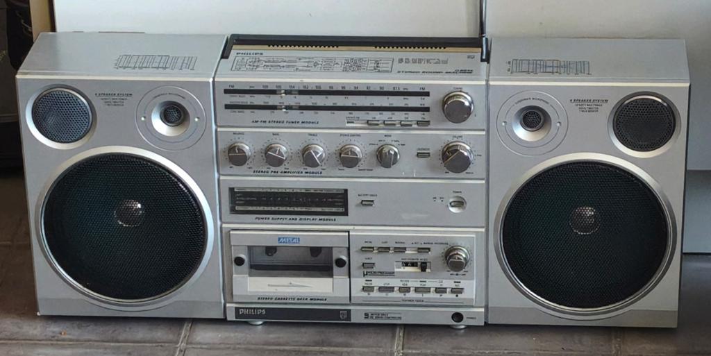 Phillips D8614 Radiocassette, Enlèvement, Philips
