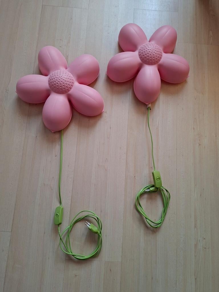Ikea wandlampen vintage bloem 2 stuks, Ophalen