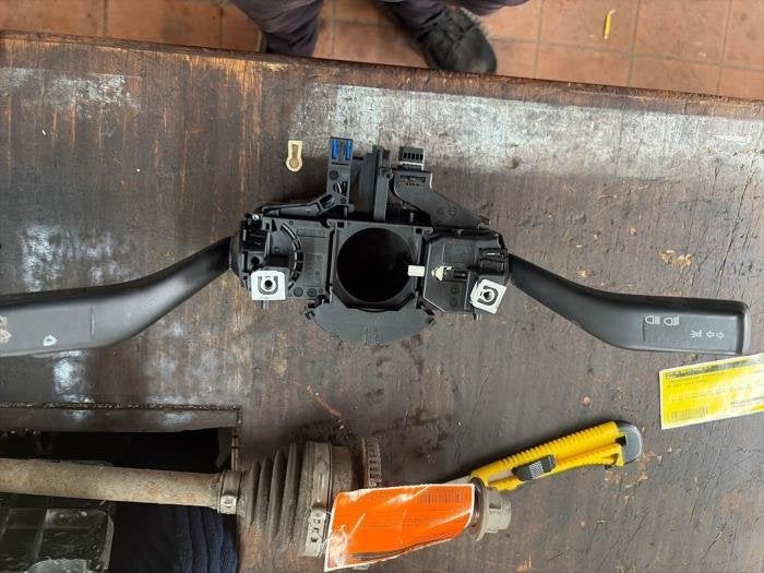 Combischakelaar Stuurkolom van een Volkswagen Golf, Gebruikt, -, Volkswagen, -