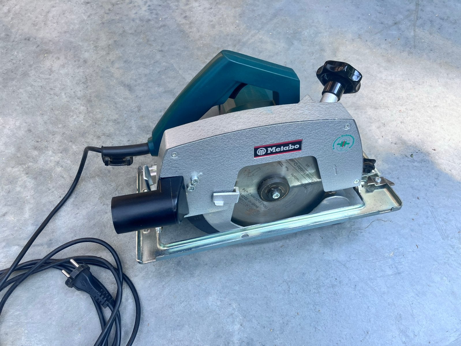 Degelijke handcirkelzaag Metabo 190mm met extra zaagbladen, Bricolage & Construction, Outillage | Scies mécaniques, Comme neuf