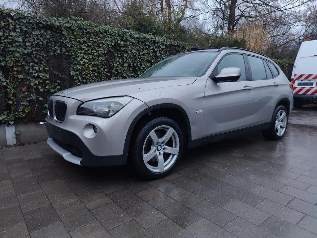 BMW X1 18D. BJ 2011. Start niet!, Auto's, Euro 5, Stof, 1995 cc, Zwart