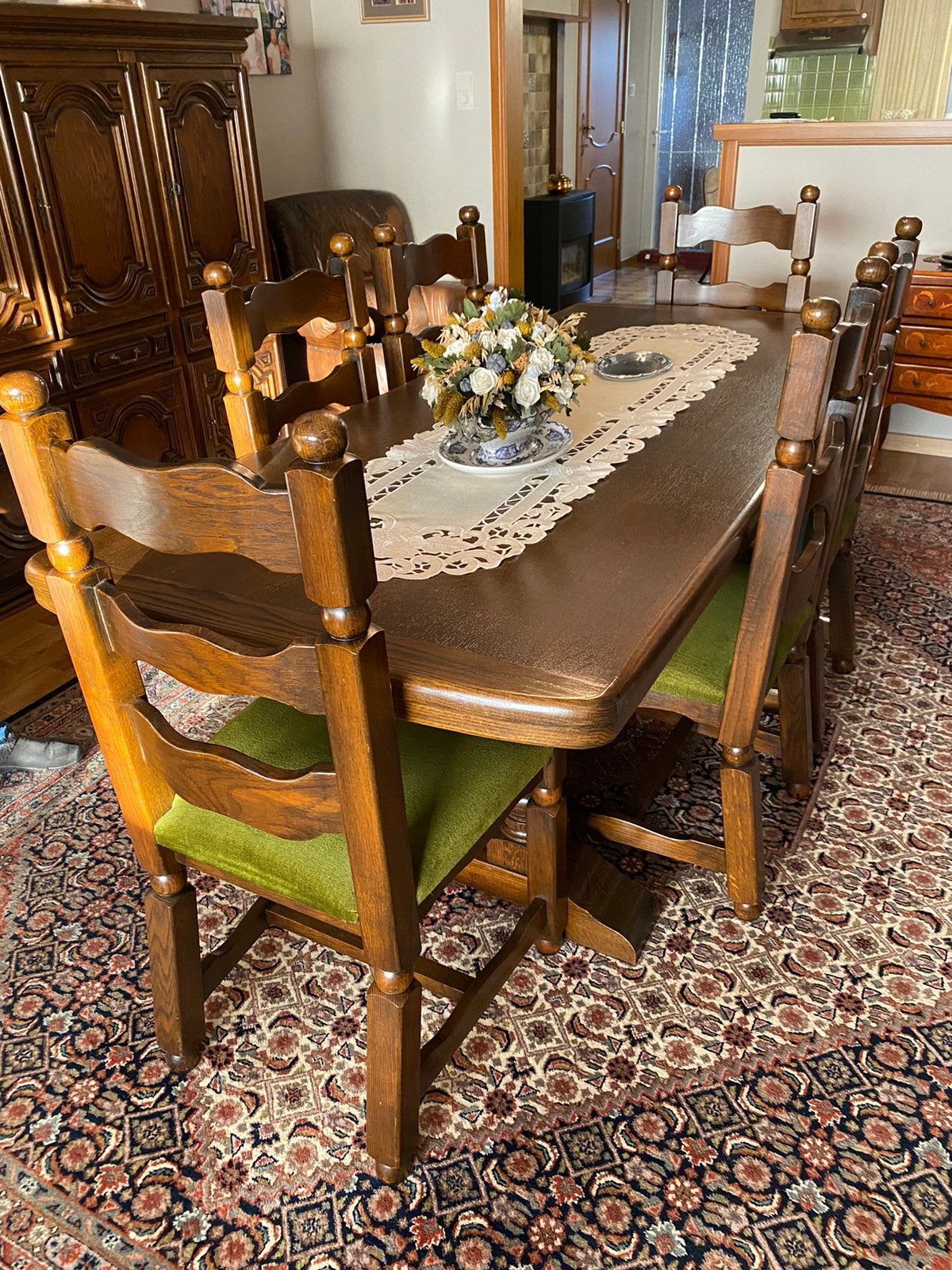 Antieke eiken tafel met stoelen, Huis en Inrichting, Ophalen, Zo goed als nieuw
