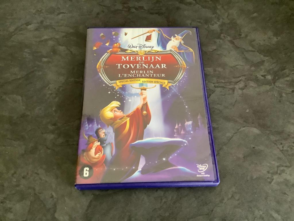 Walt Disney Merlijn de tovenaar DVD, Europees, Tekenfilm, Ophalen of Verzenden, Zo goed als nieuw