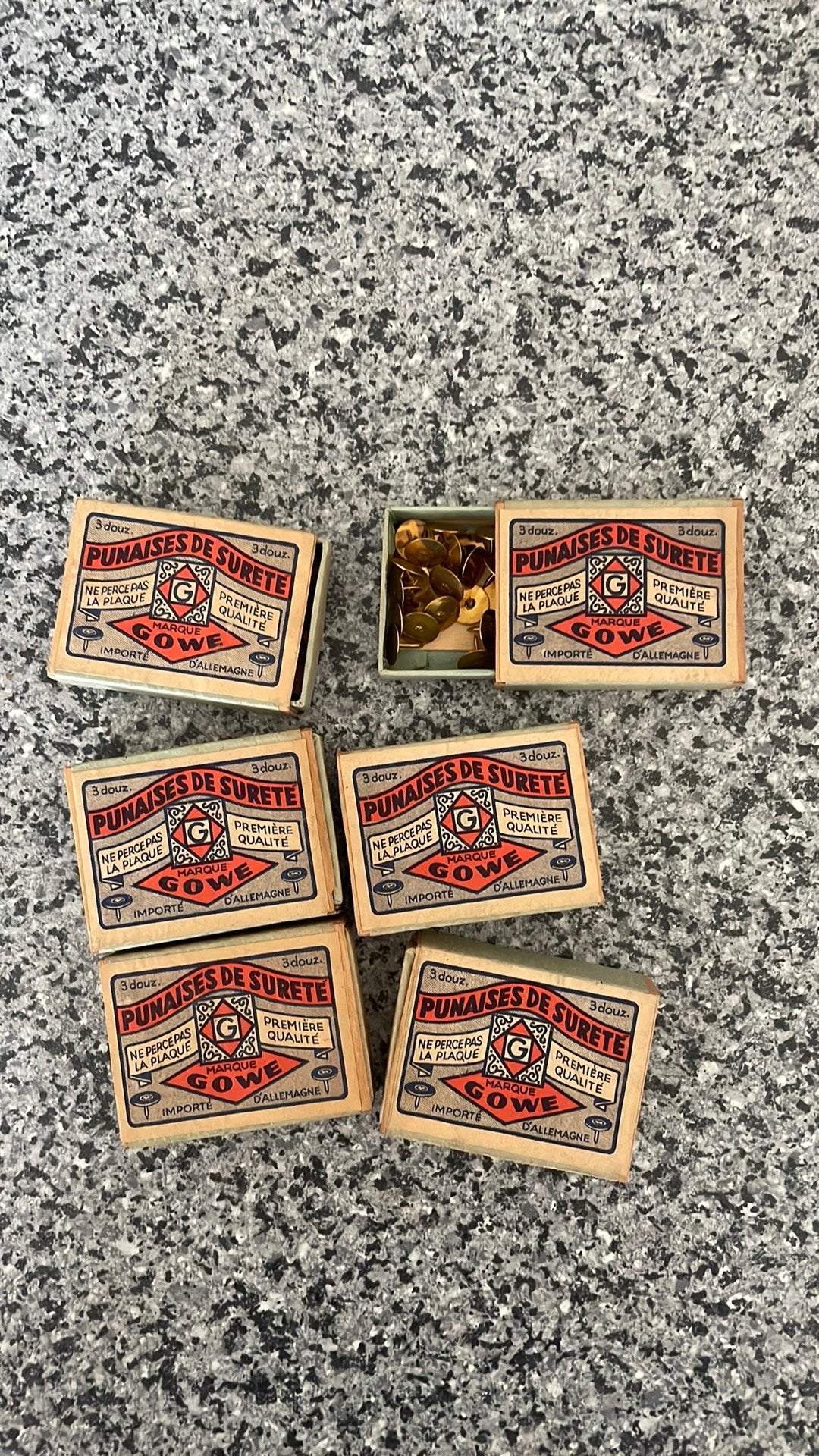 Originele Gowe doosjes punaisses, Hobby en Vrije tijd, Spaarzegeltjes, Ophalen