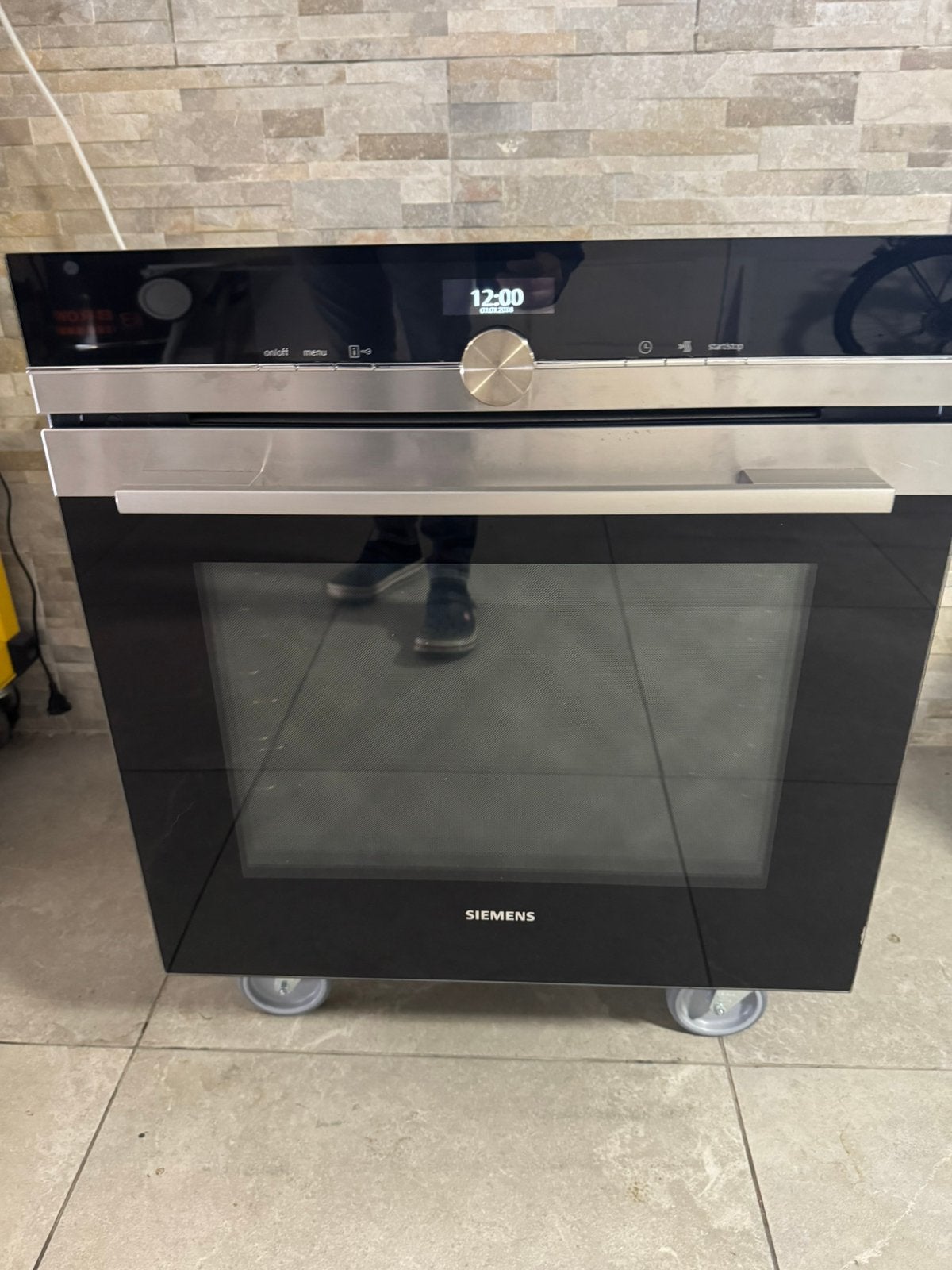 Four SIEMENS autonettoyant pyrolise fonctionne parfaitement!, Electroménager, Enlèvement, Comme neuf, Siemens, Four
