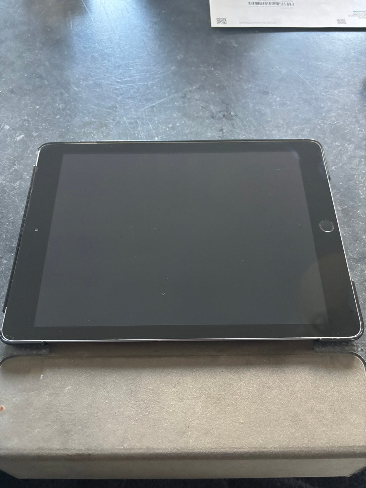 Apple iPad 6e génération — 128 Go Wi-Fi + SIM, Informatique & Logiciels, Apple iPad, Comme neuf, Enlèvement, 128 GB