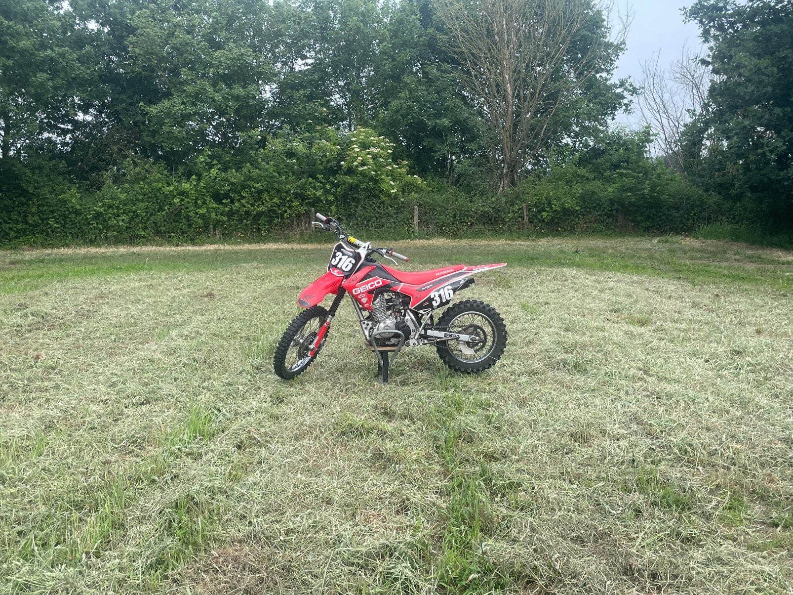 Honda crf 125 (kleine wielen), Ophalen, Zo goed als nieuw, Honda