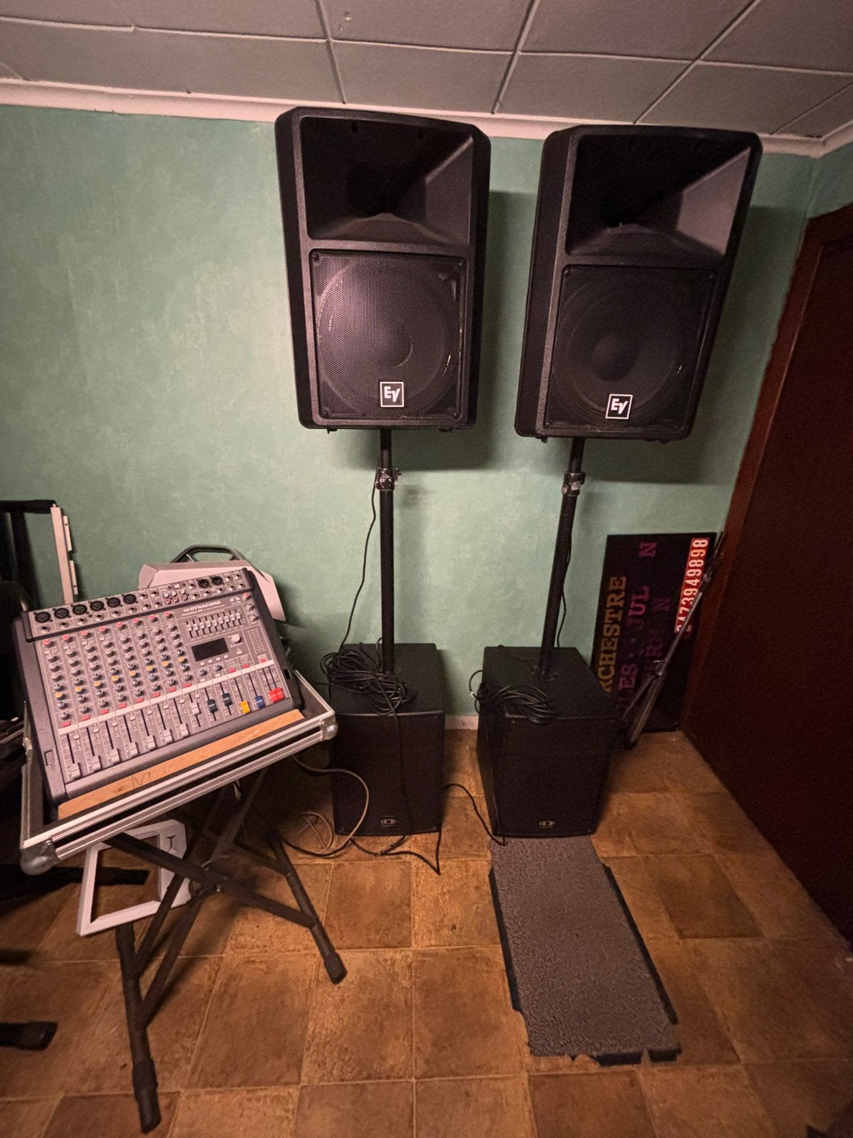Sono complete dynacord, Muziek en Instrumenten, Ophalen, Zo goed als nieuw, P.A.