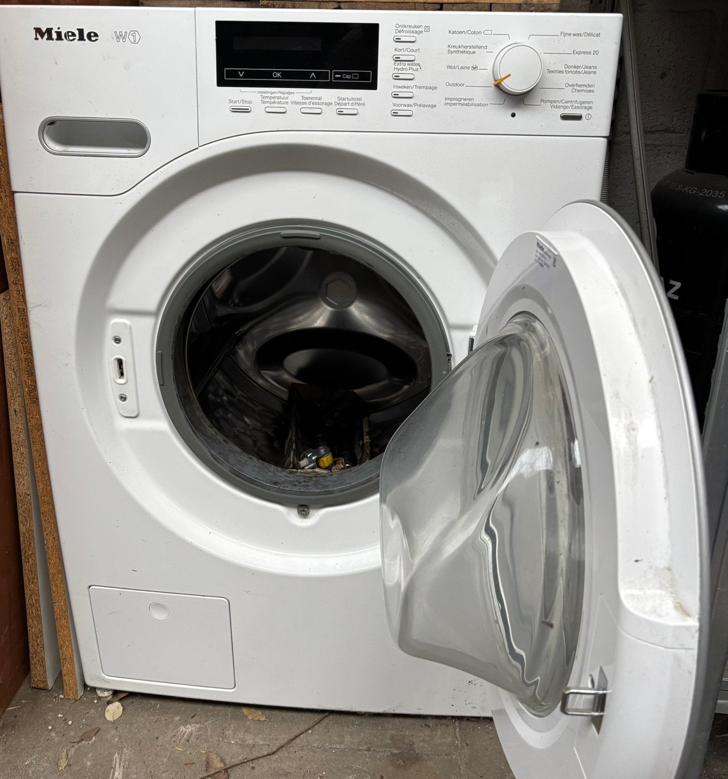 Miele wasmachine - te herstellen, Ophalen, Energieklasse A of zuiniger, Voorlader, Niet werkend