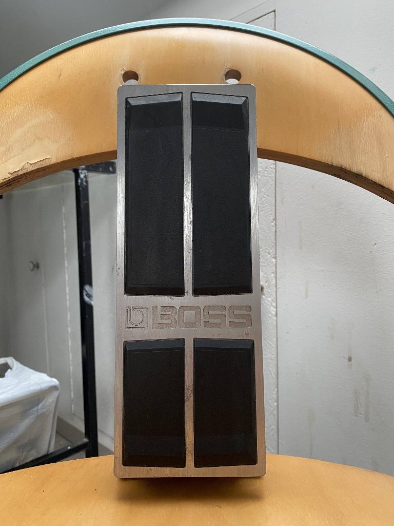 Boss FV-500-H, Enlèvement, Comme neuf, Volume