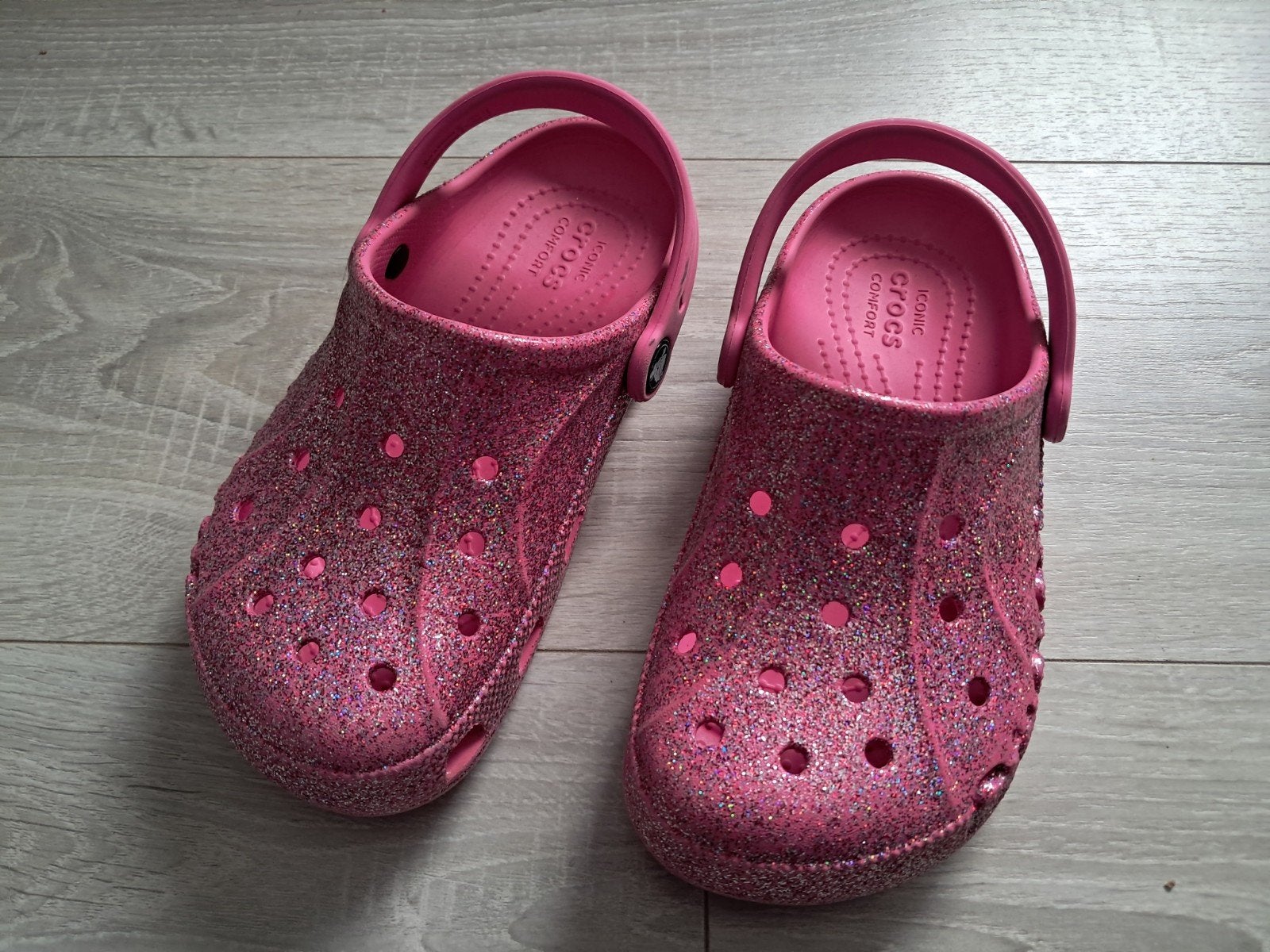 Crocs maat 35, Enfants & Bébés, Enlèvement, Comme neuf, Crocs, Fille