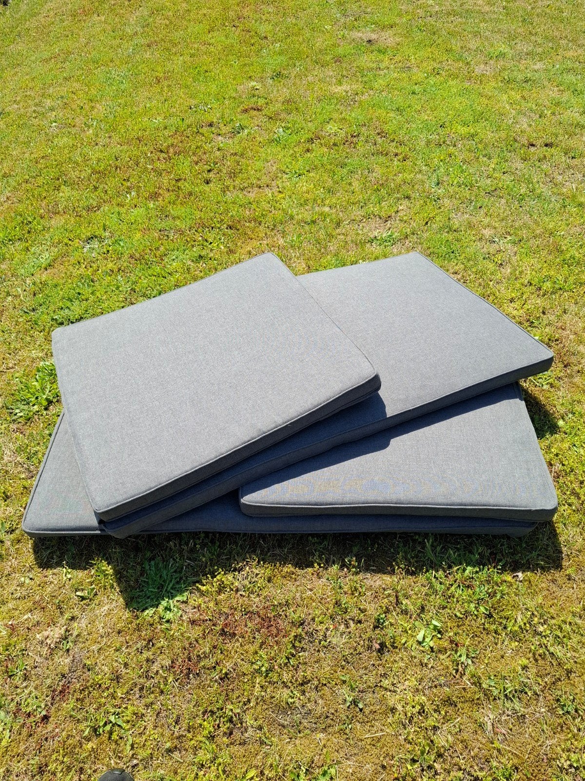 2 coussins de méridienne en bon état, Enlèvement