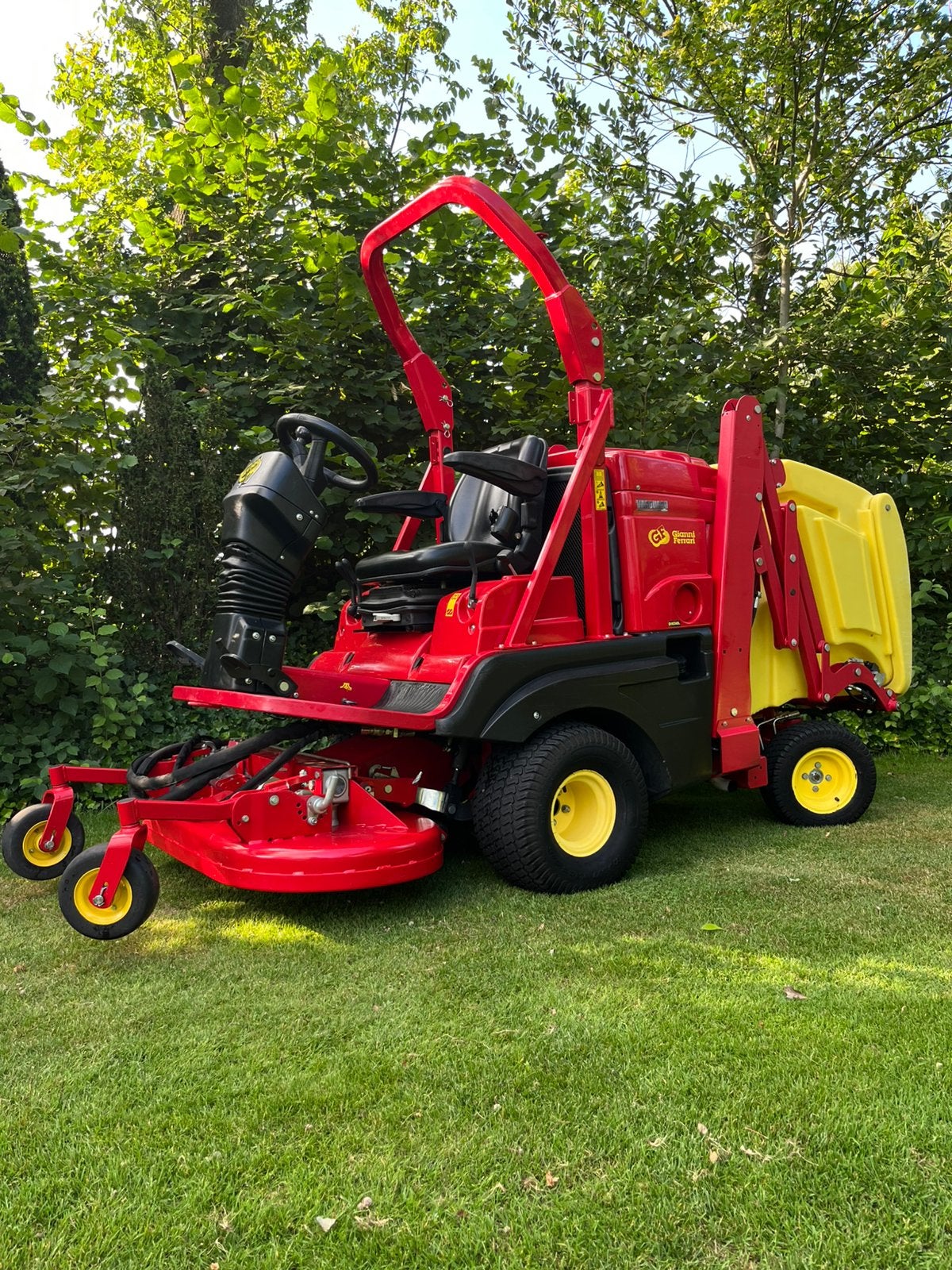Gianni Ferrari GT300 DWH 4x4 Diesel!!, Jardin & Terrasse, Enlèvement, Comme neuf, Démarrage électrique, 120 cm ou plus