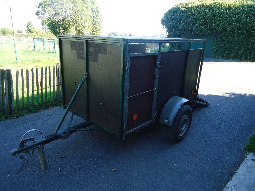 Aanhangwagen voor dieren te vervoeren