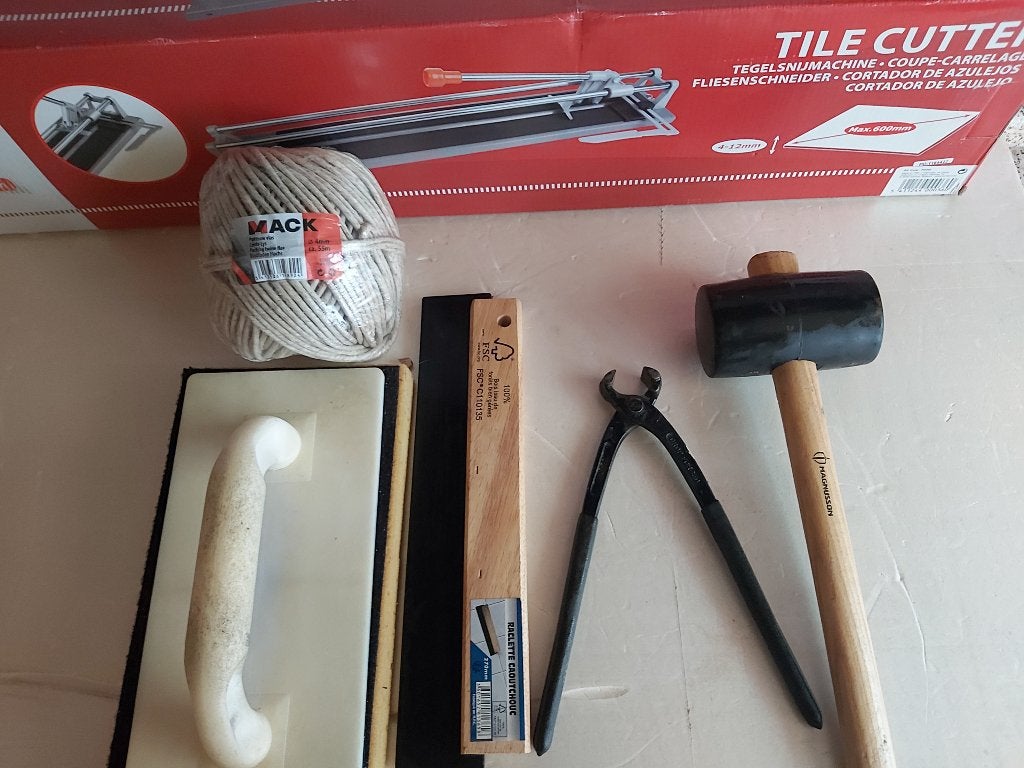outils carreleur ,vend a la pièce ou en lot, Bricolage & Construction, Neuf, Enlèvement ou Envoi, 60 cm ou plus, Autres types