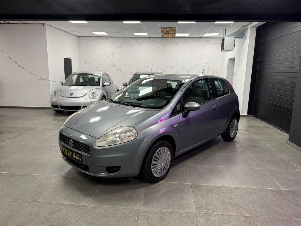 FIAT PUNTO 87,000 KM BENZINE TOP STAAT, Autos, Argent ou Gris, Achat, Entreprise, Noir