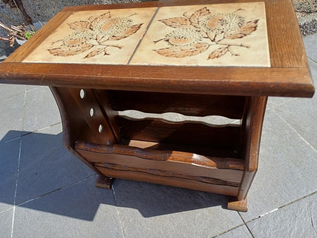 tafel tijdschriften rek met tegels bovenaan lektuurbak, Ophalen of Verzenden, Gebruikt