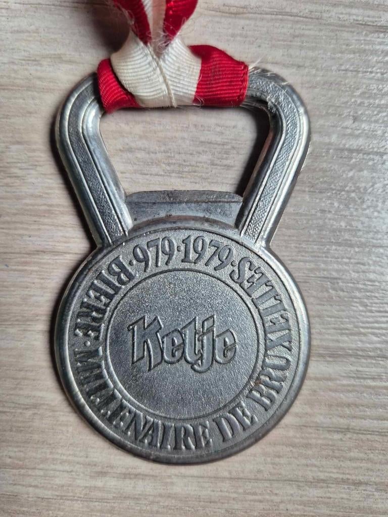 Aftrekker Brussel Ketje 979 - 1979, Verzamelen, Biermerken, Ophalen of Verzenden