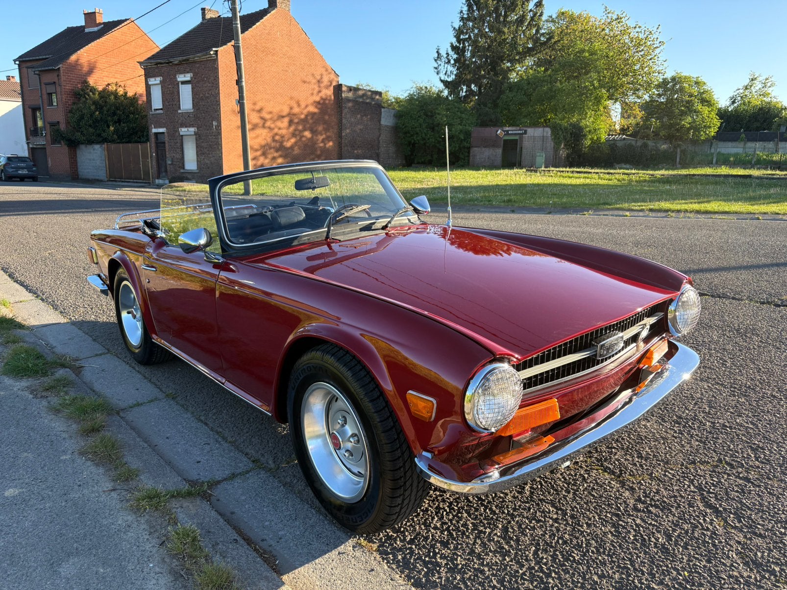 Triumph tr6 1974 double carbu 83000km tres propre ct ok, Entreprise, TR6, Achat