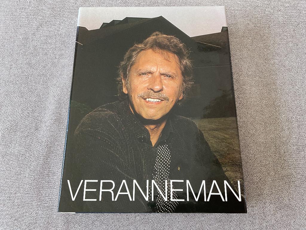 Veranneman - stichting kunst, Envoi, Neuf, Sculpture